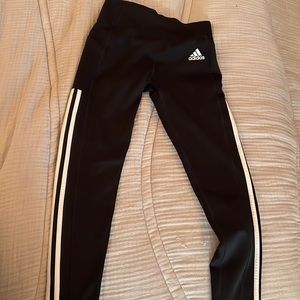 Adidas classic stripe leggings with ride side leg pocket